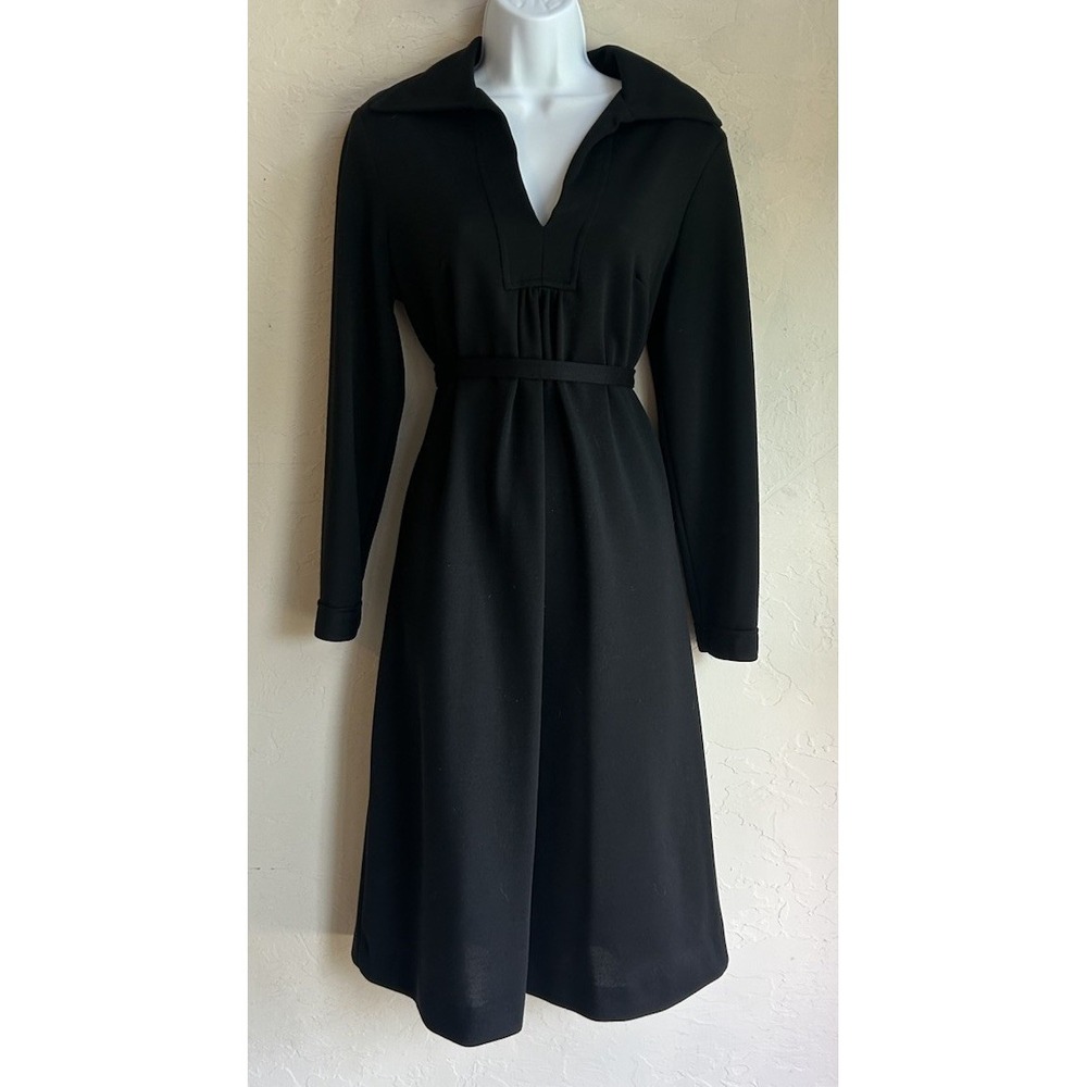 Vintage 70s Sunshine Alley Black Shift Dress 14 Minimalist Academia Classic Tie